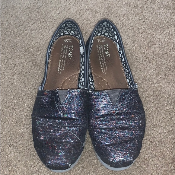 SOLD❗️BUNDLE of 4 TOMS🤩 size 7.5 - Picture 3 of 5